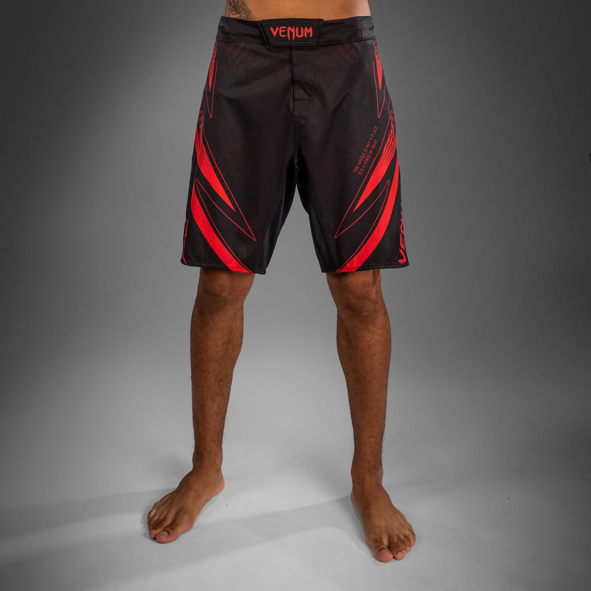 Venum Amazonia Reborn MMA 쇼츠 - 블랙/레드