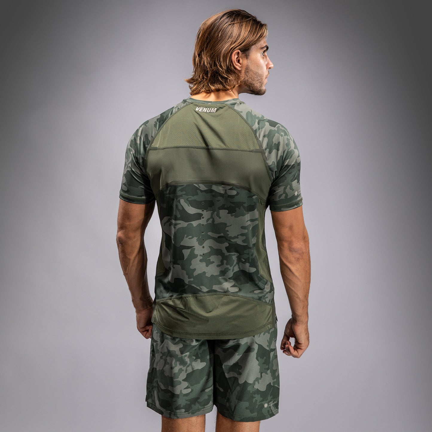 Venum G-Fit Air 남성용 드라이 테크 티셔츠 – 아미 카모