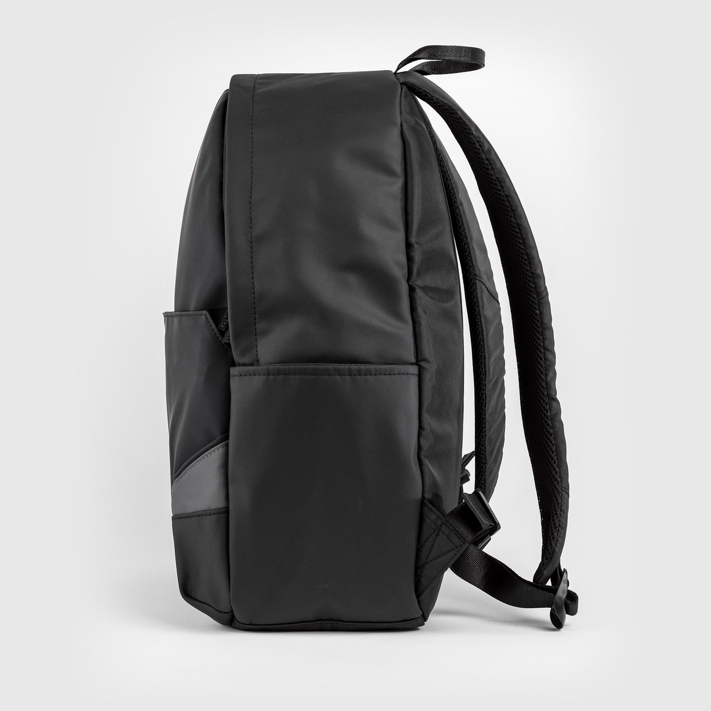 Venum Evo 2 라이트 백팩 (20-25L) – 블랙/그레이