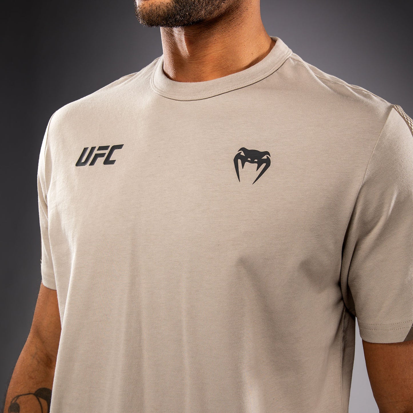 Venum UFC Unity by Venum Authentic Fight Week 남성 반팔 티셔츠 - 샌드