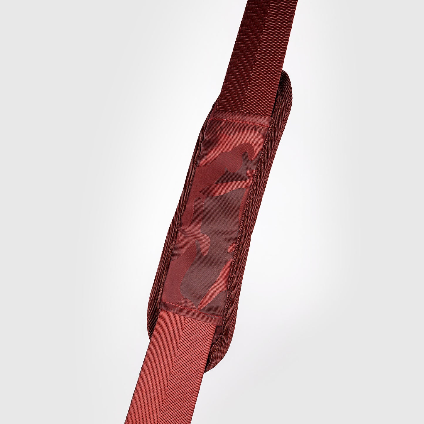 Venum Trainer Lite 스포츠백 (48L) – 카모/버건디