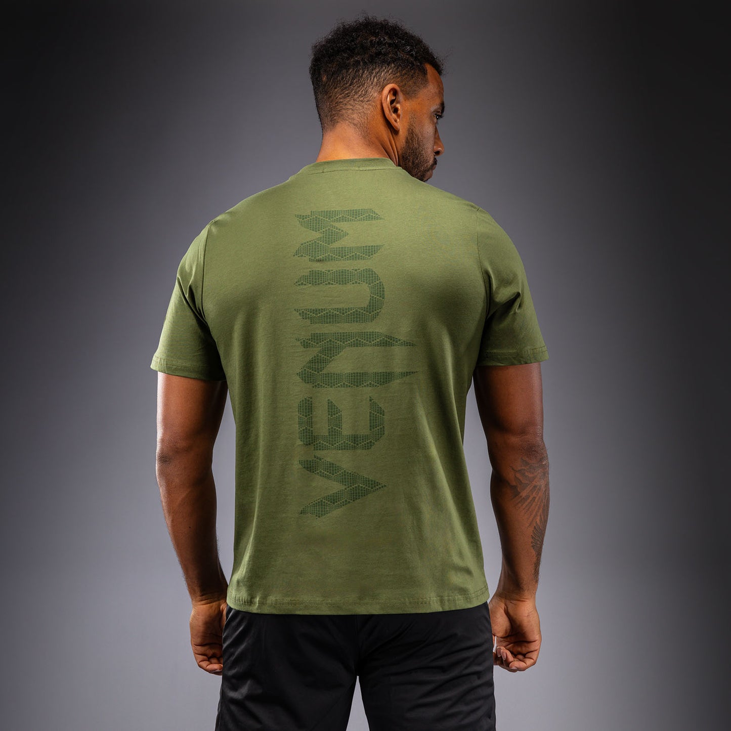 Venum Naga 티셔츠 – 카키