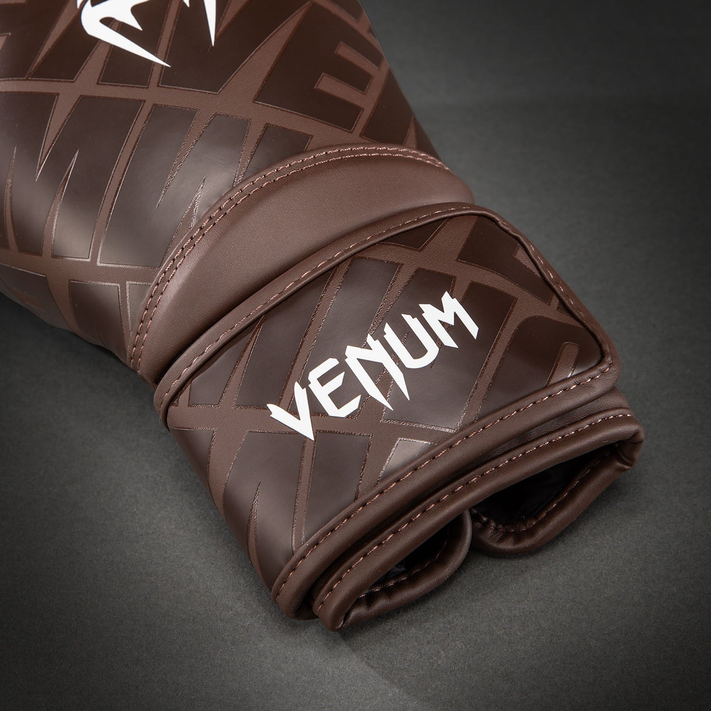 Venum Contender 1.5 XT 3D 복싱 글러브 - 다크 브라운