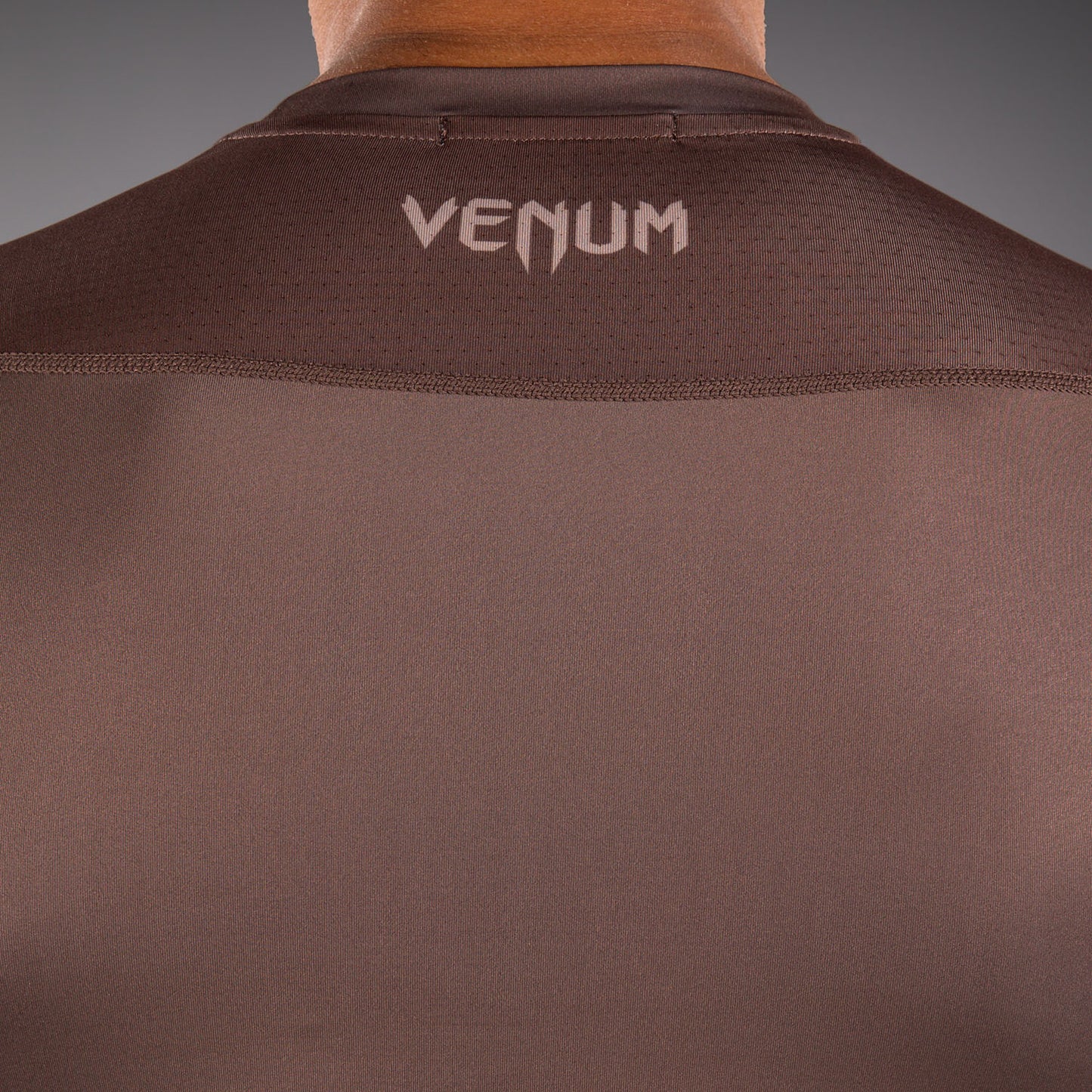 Venum No Gi 래쉬가드 – 초콜릿 브라운