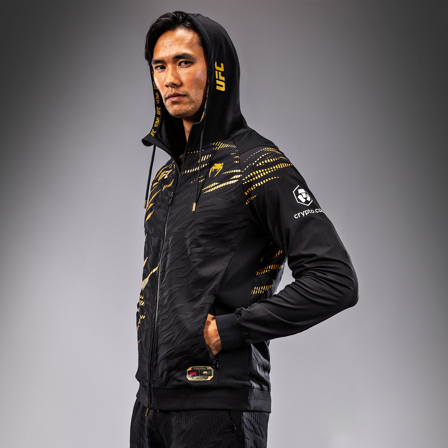 UFC Fusion by Venum Authentic Fight Night 남성용 워크아웃 후디 – 챔피언