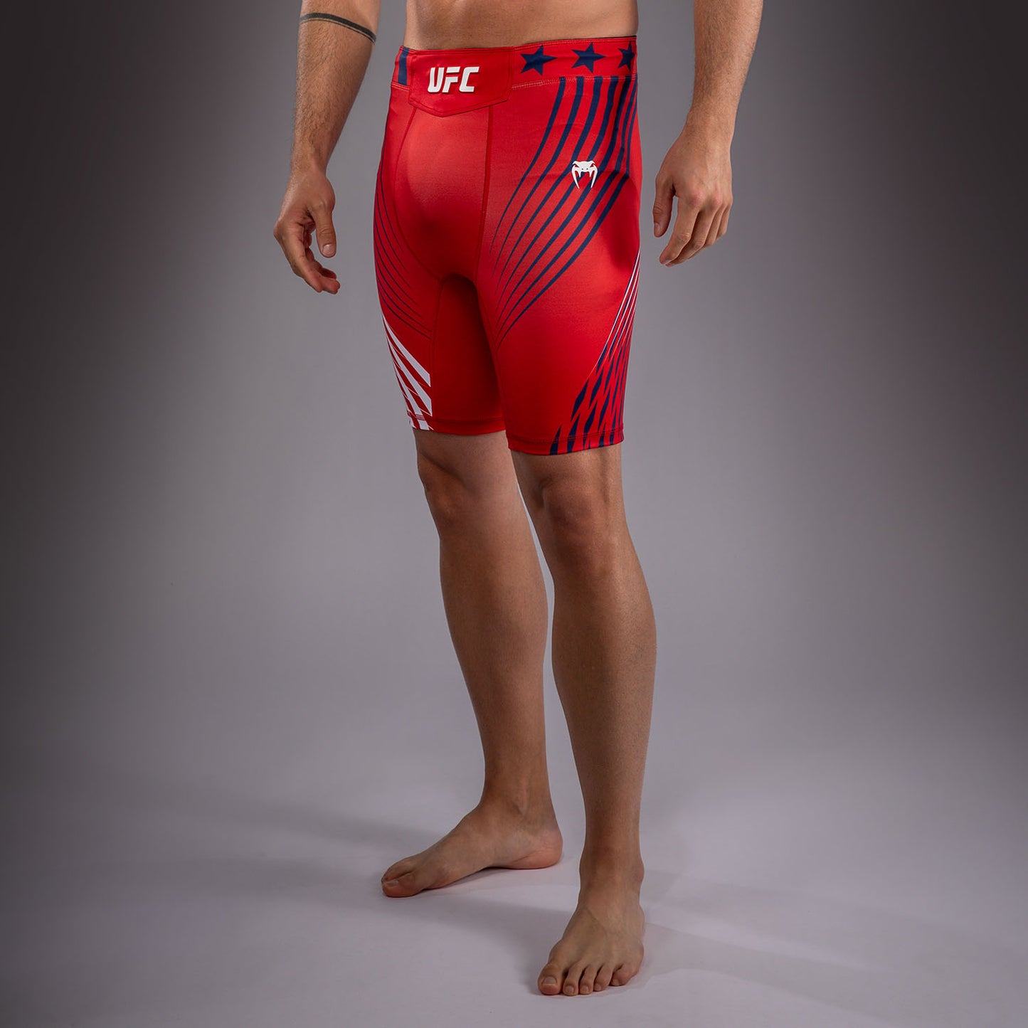 Official UFC Freedom 250 by Venum 남성용 Authentic Fight Night 발리 투도 쇼츠 - 레드
