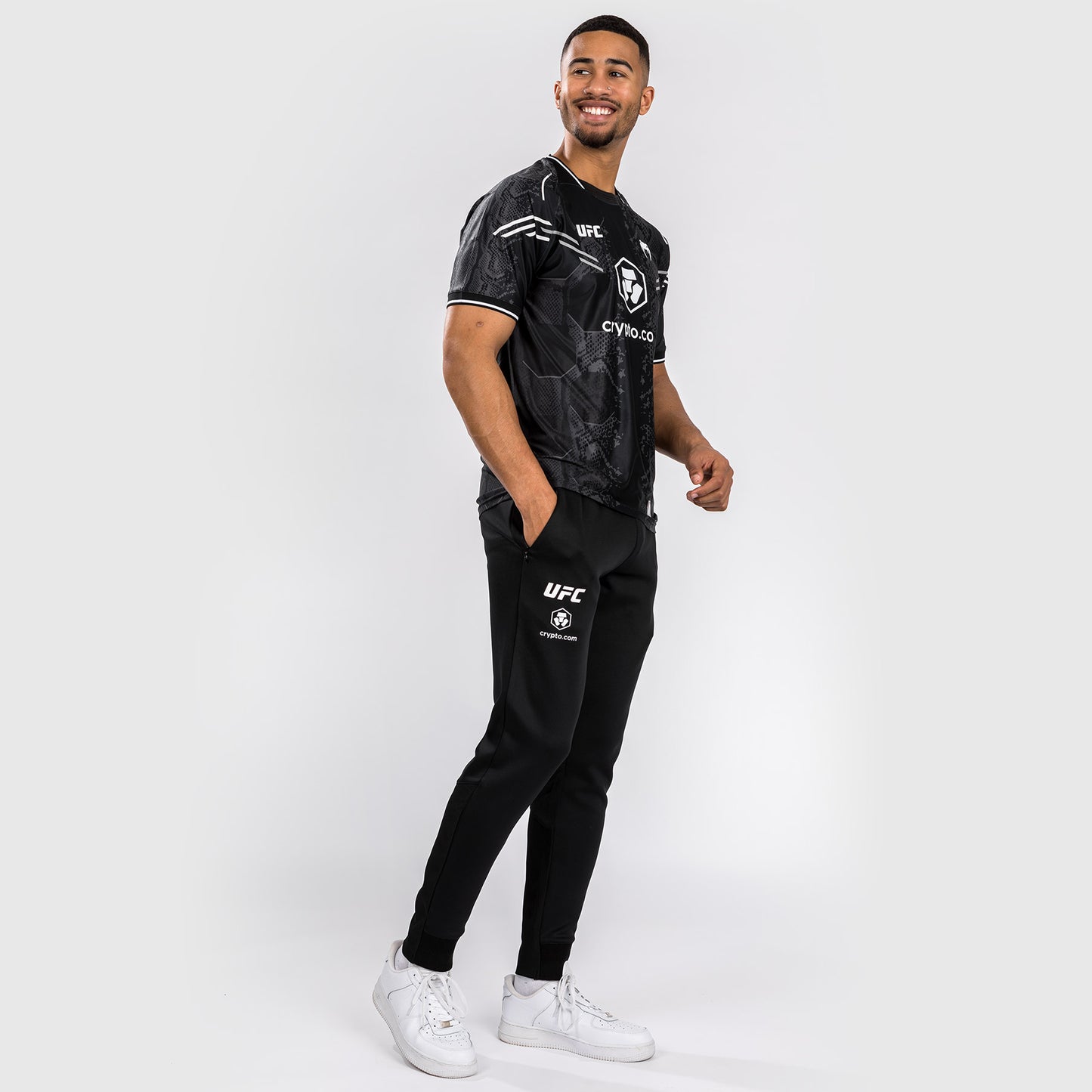 UFC Adrenaline by Venum Authentic Fight Night 남성용 워크아웃 팬츠 – 블랙