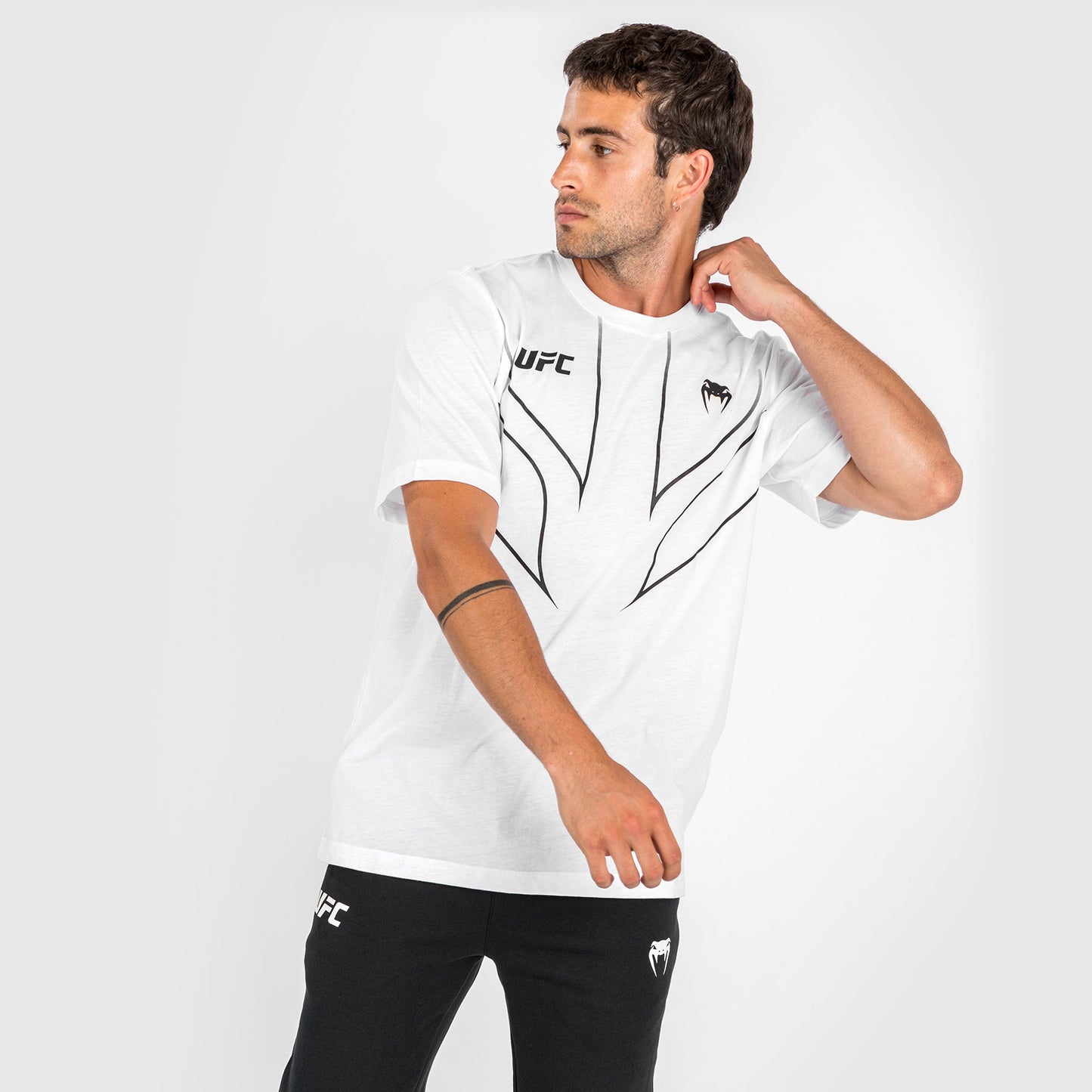 UFC Venum Fight Night 2.0 Replica 남성용 티셔츠 – 화이트