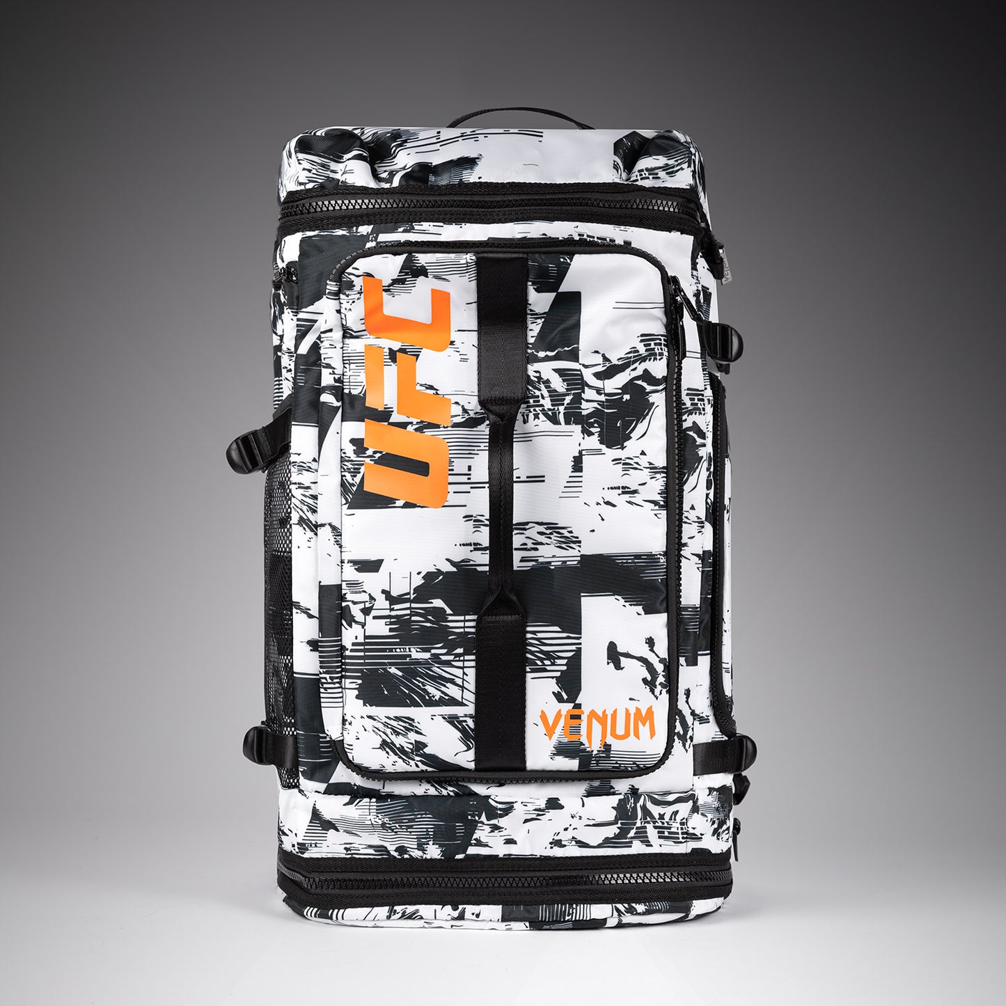 Unisex UFC Zenith by Venum 화이트 어센틱 파이트 위크 기어 백 (48L)