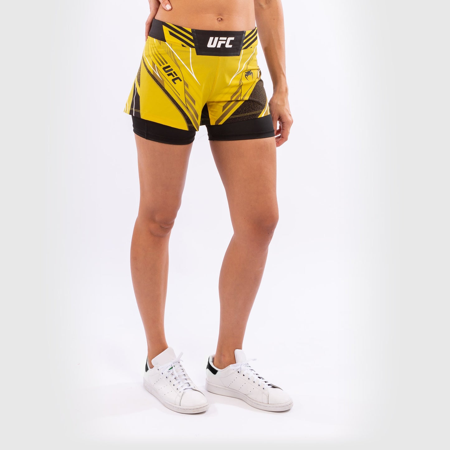 UFC Venum Authentic Fight Night 여성용 쇼츠 – 숏 핏 – 옐로우