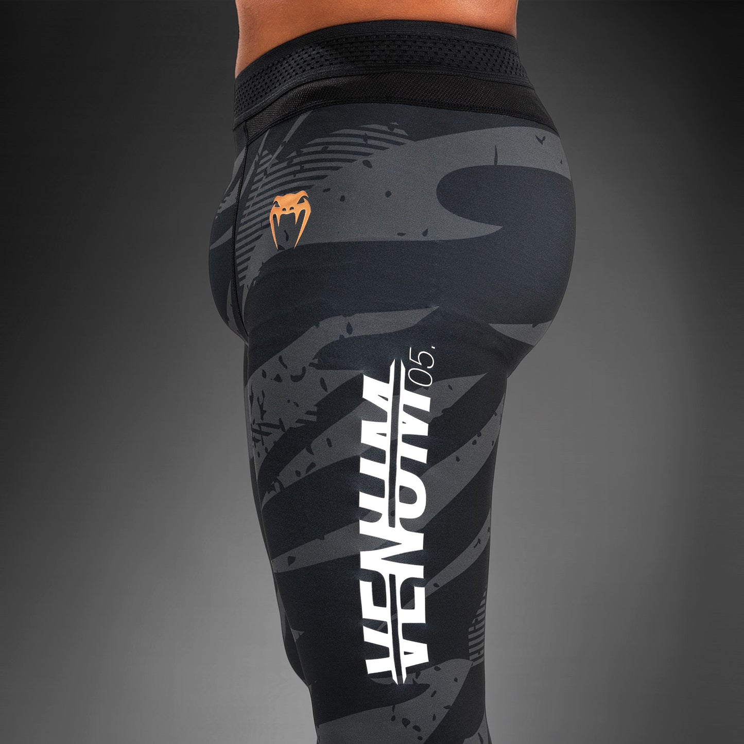UFC Adrenaline by Venum Fight Week 퍼포먼스 남성용 타이츠 – 어반 카모