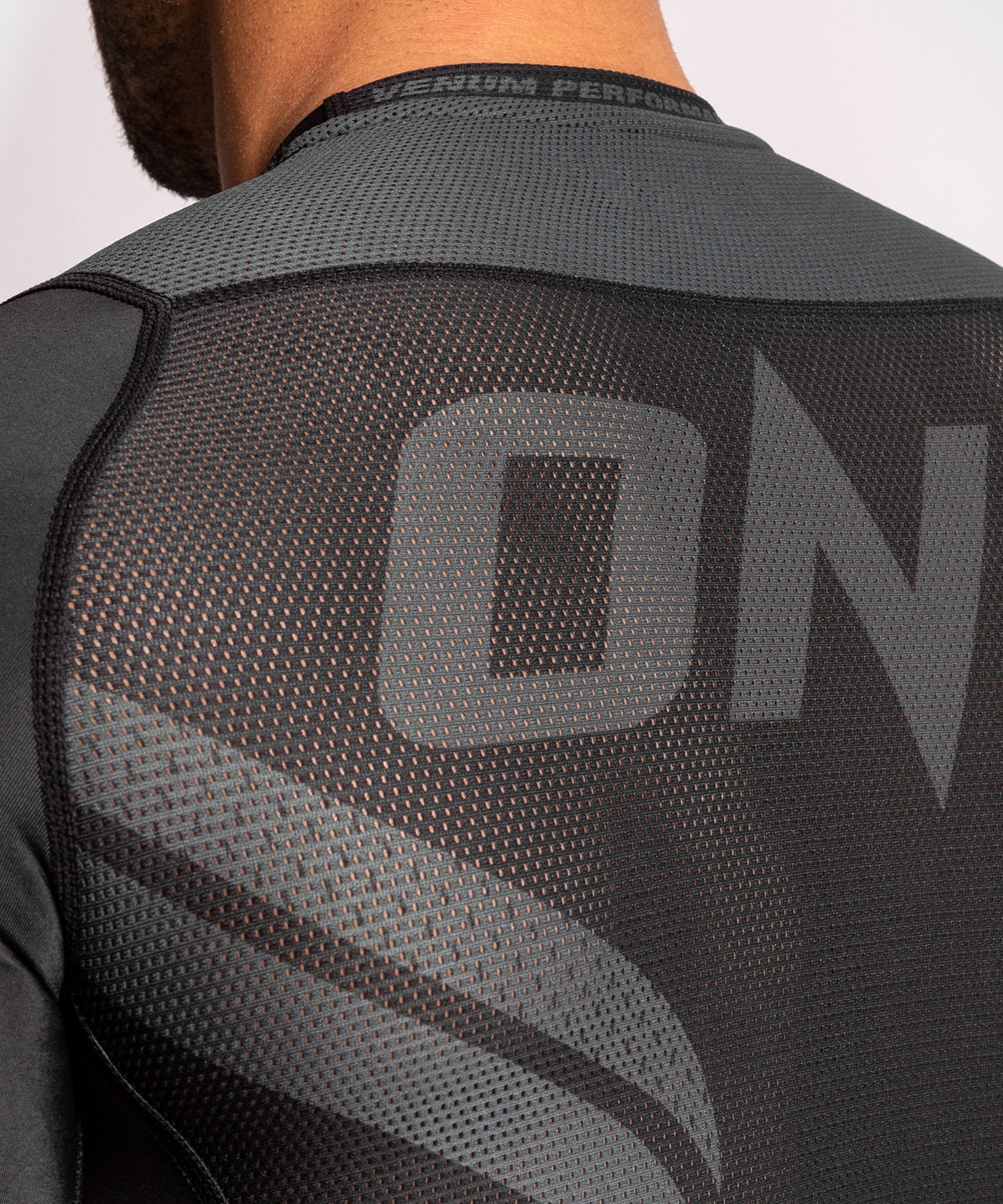 Venum ONE FC Impact Rashguard - short sleeves - Black/Black