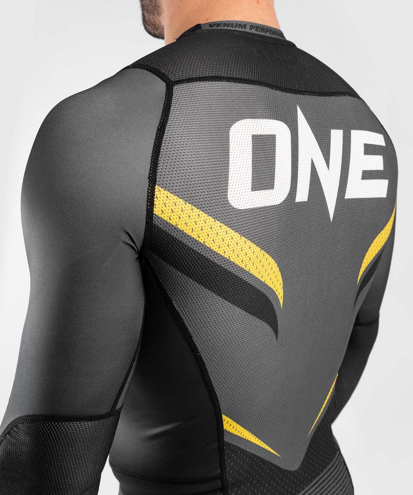Venum ONE FC Impact Rashguard - long sleeves - Grey/Yellow