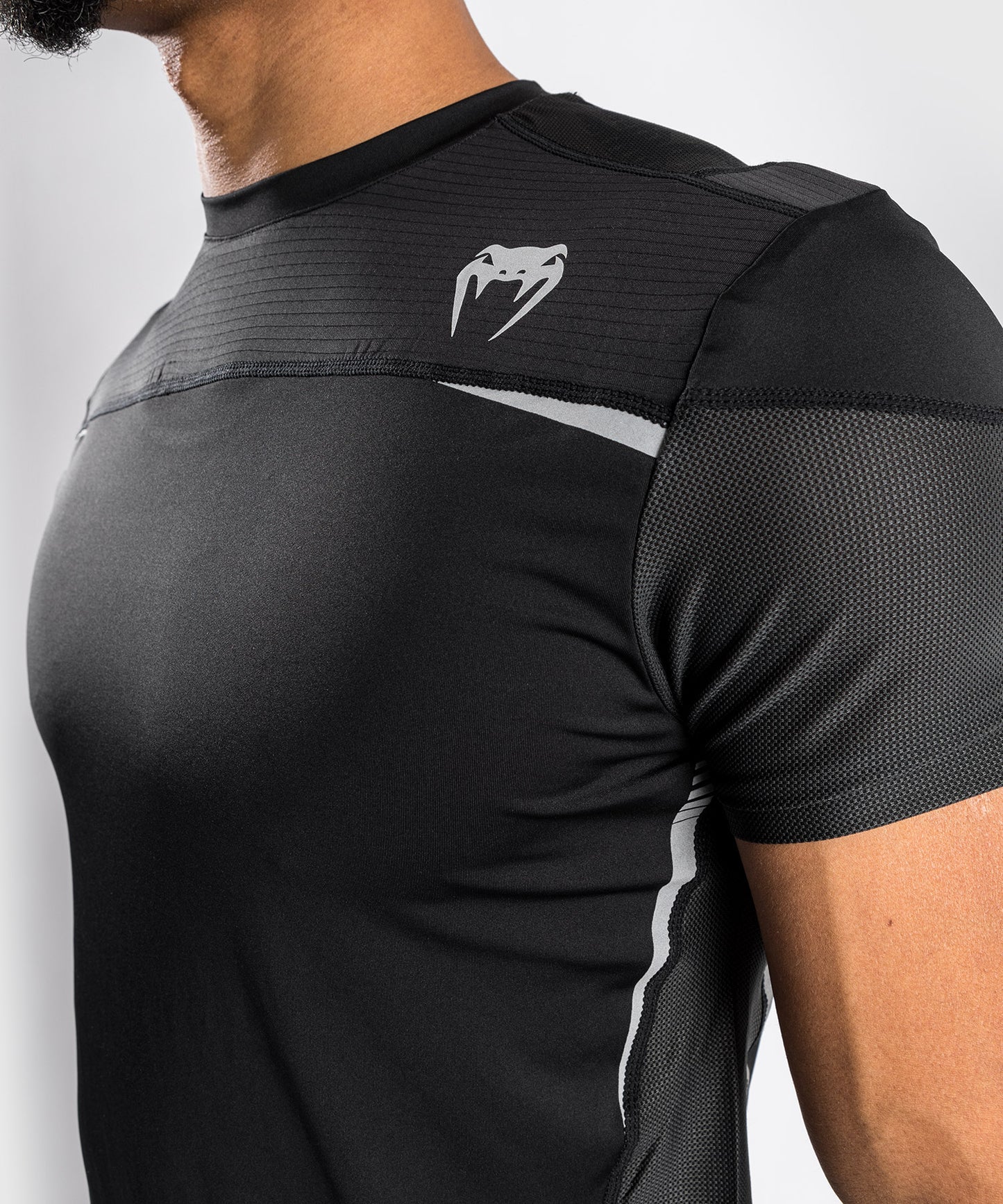 Venum Tempest 2.0 Dry tech T-shirt – Black/Grey