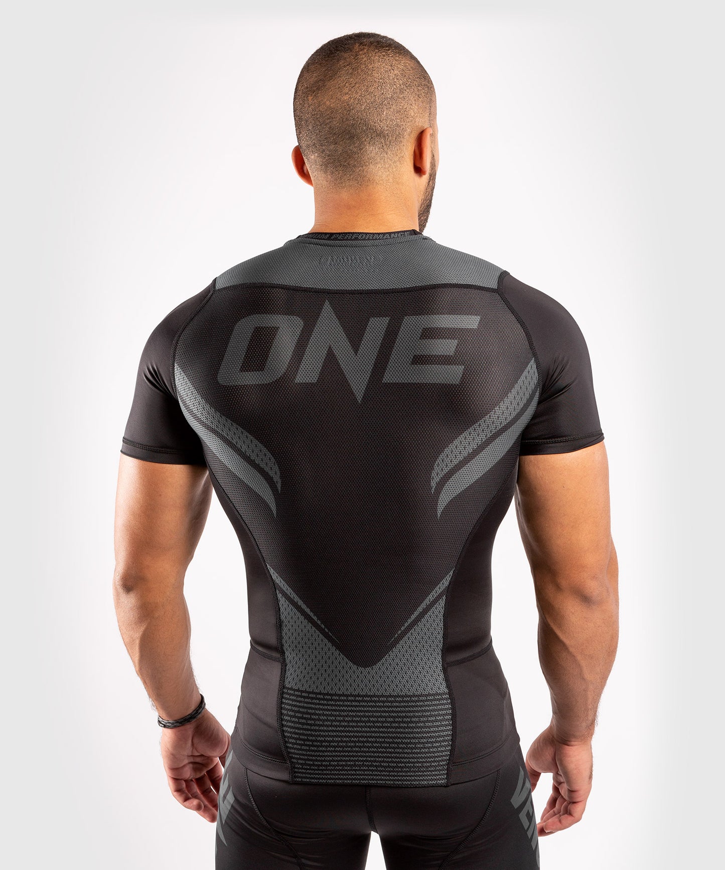 Venum ONE FC Impact Rashguard - short sleeves - Black/Black