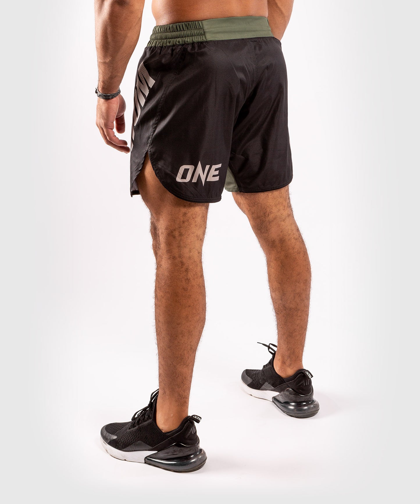 Venum ONE FC Impact Fightshorts - Black/Khaki