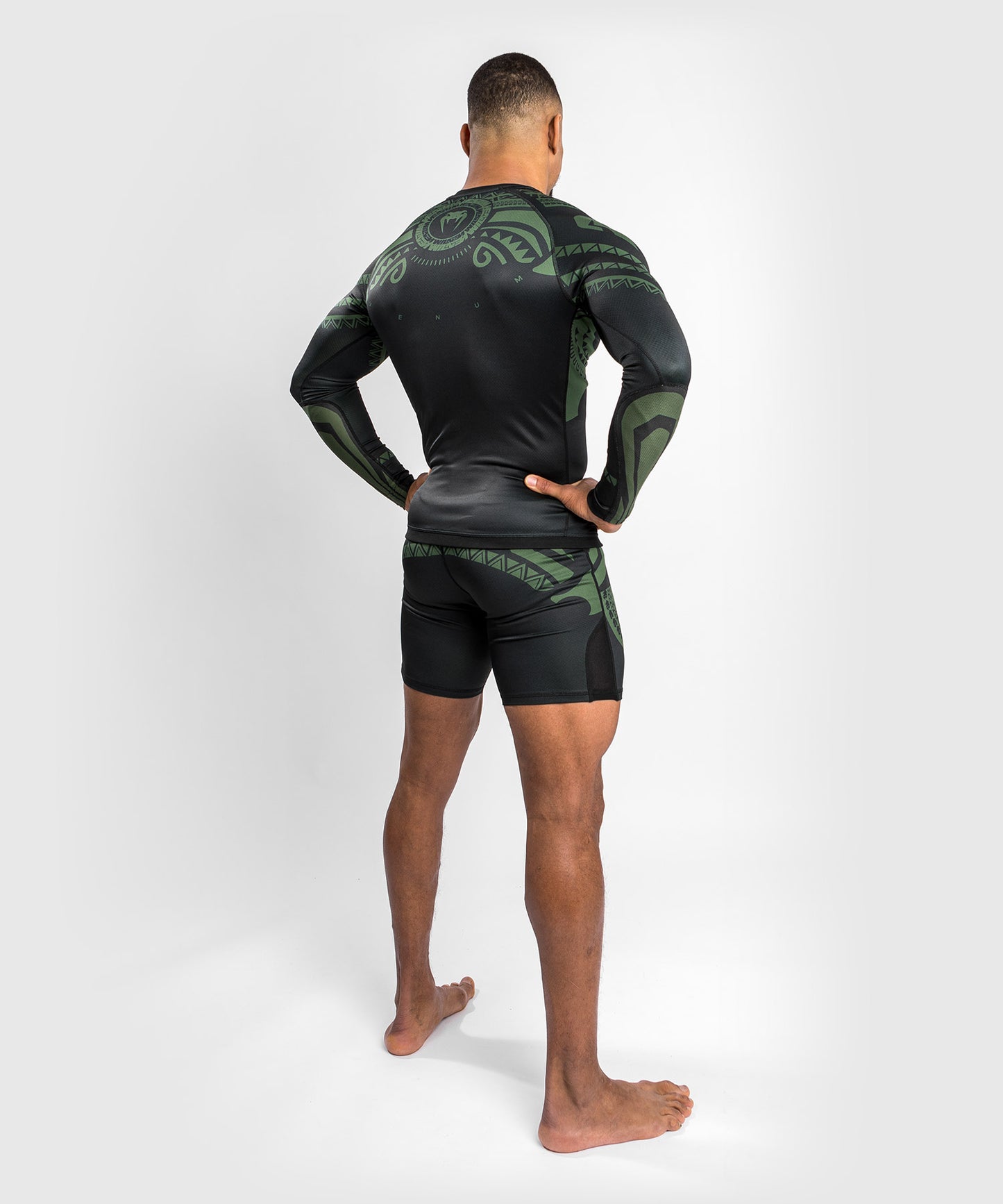Venum Nakahi Rashguard - Long Sleeves - Black/Khaki