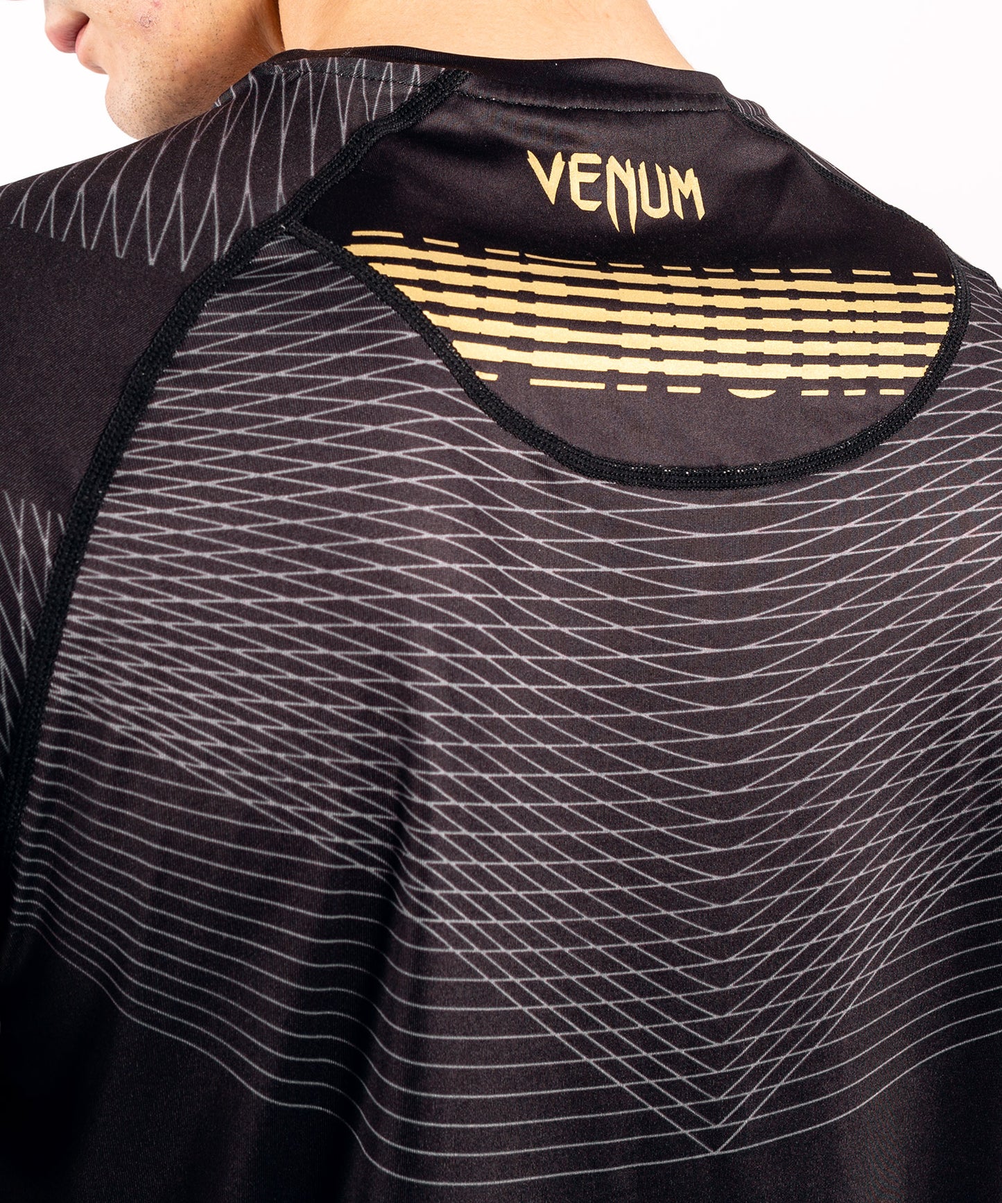 Venum Club 182 Dry Tech T-shirt - Black/Gold