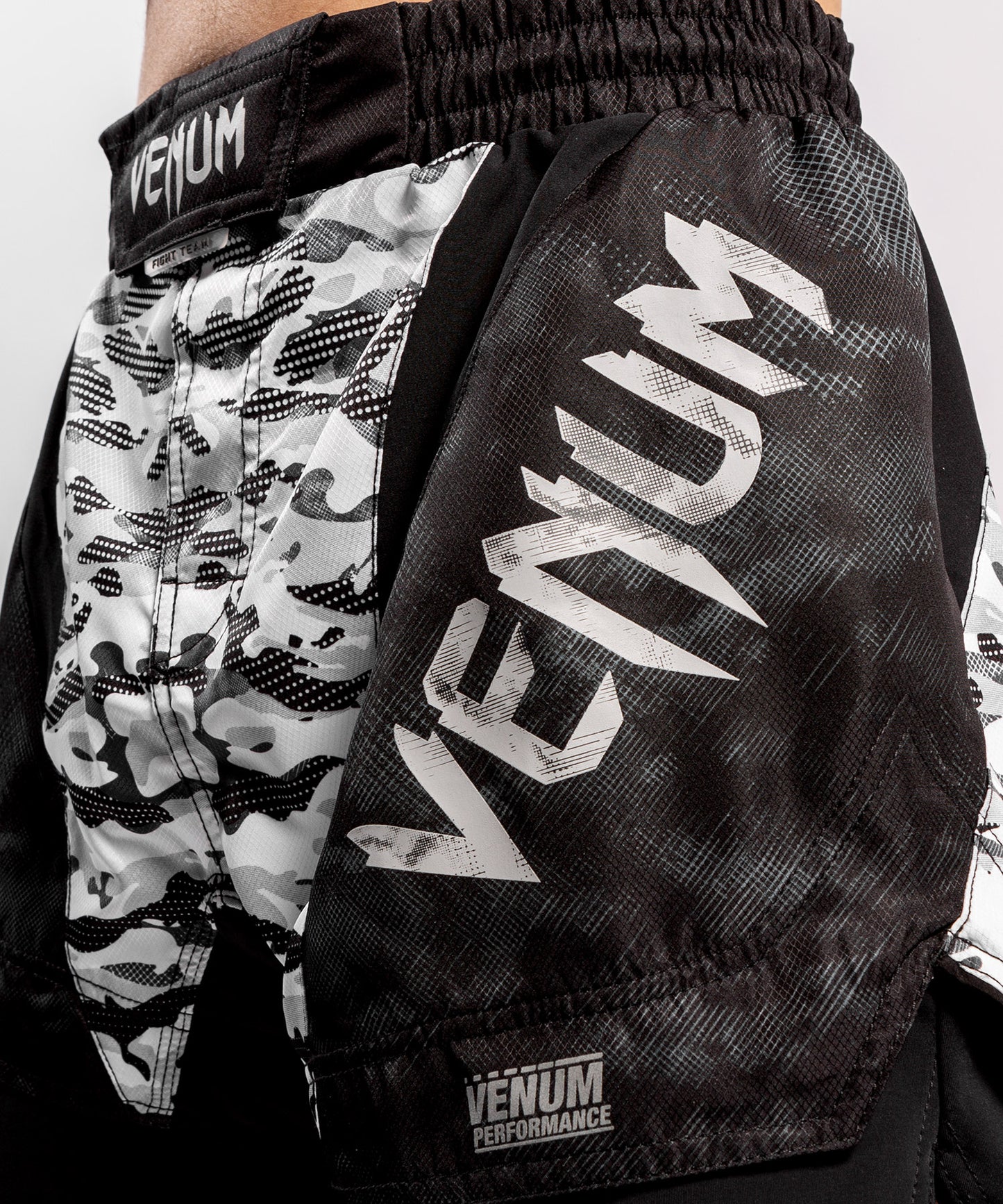 Venum Defender Fightshort - Urban Camo