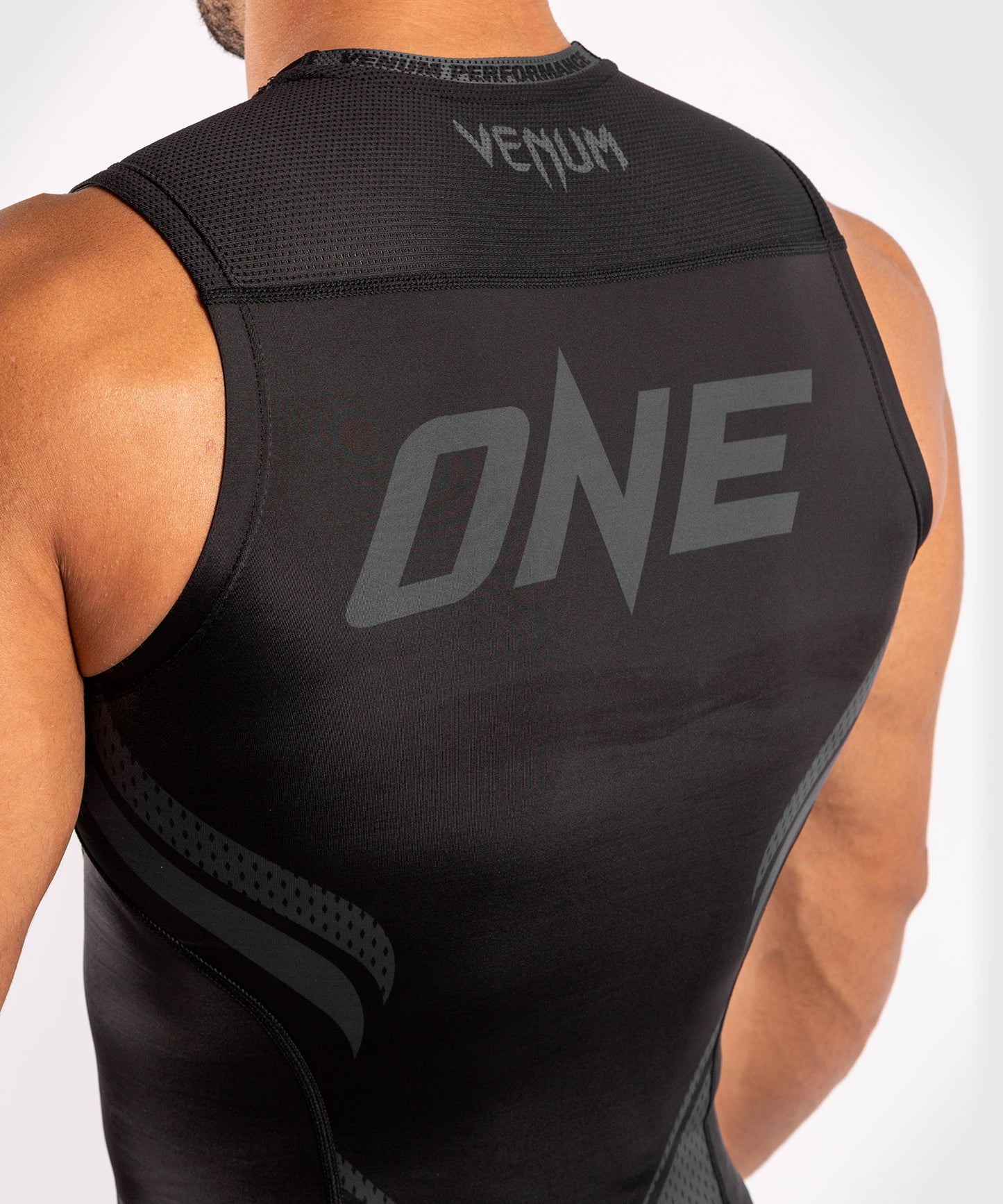 Venum ONE FC Impact Rashguard - sleeveless - Black/Black