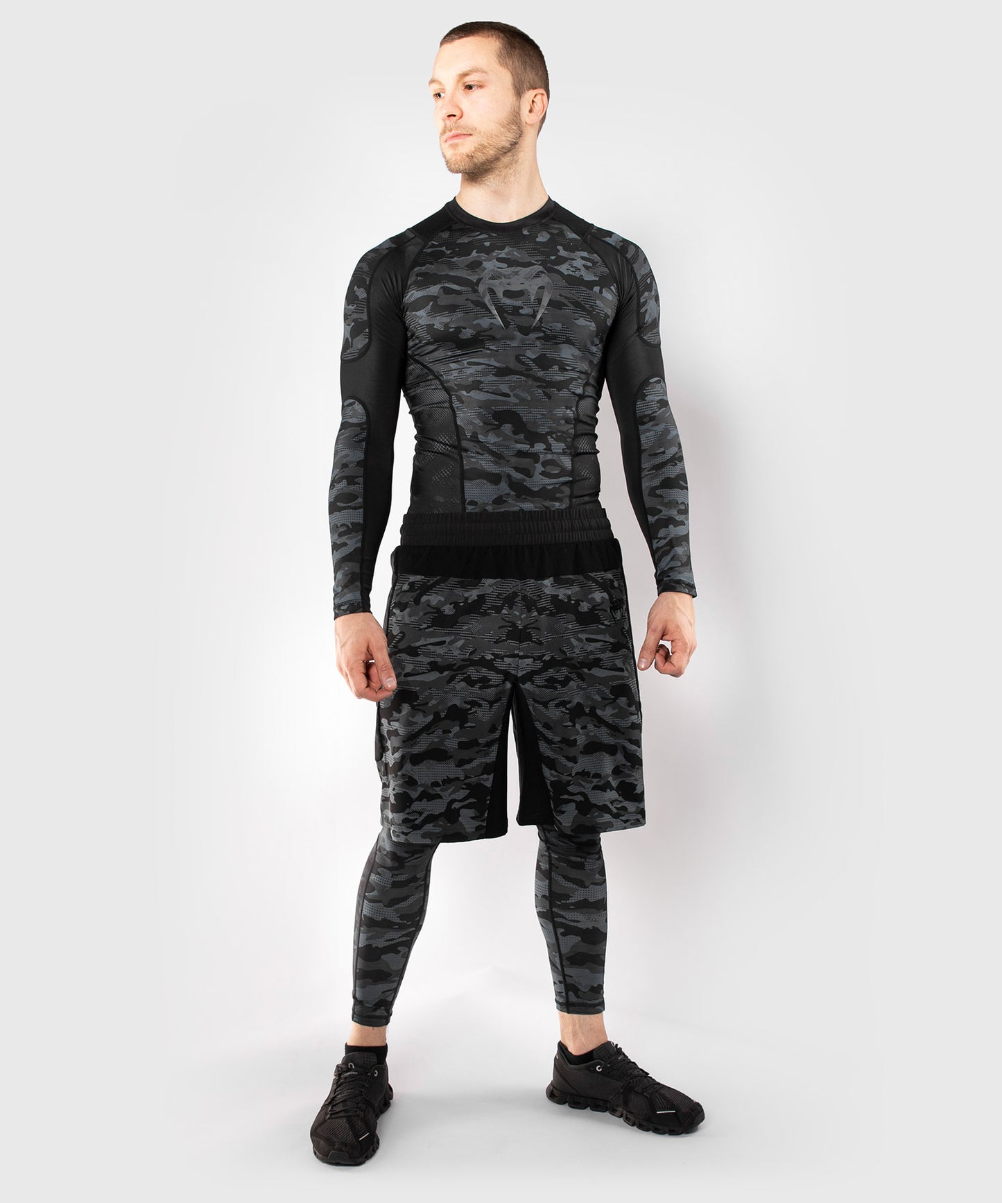 Venum Defender Training Shorts - Dark camo
