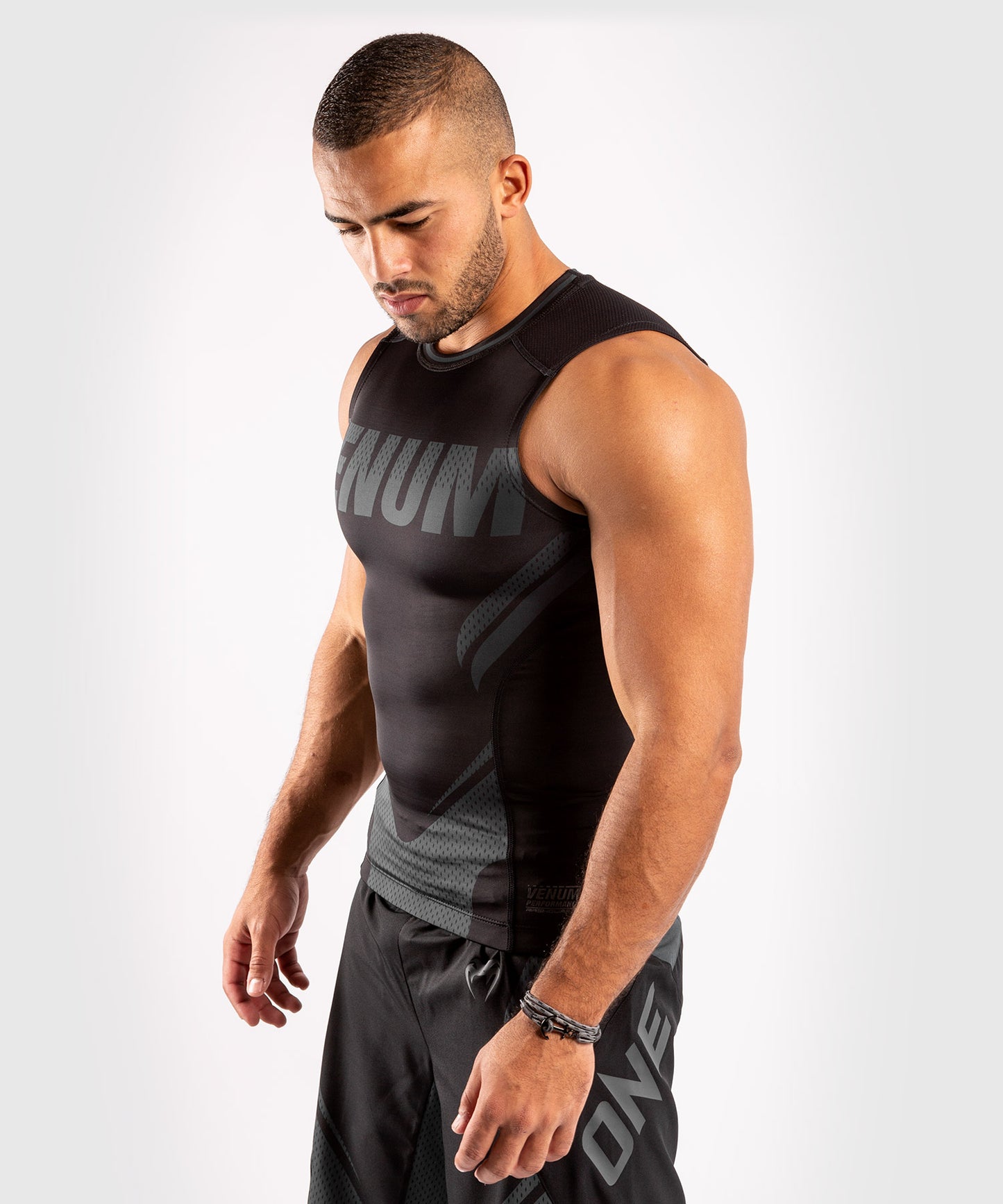 Venum ONE FC Impact Rashguard - sleeveless - Black/Black
