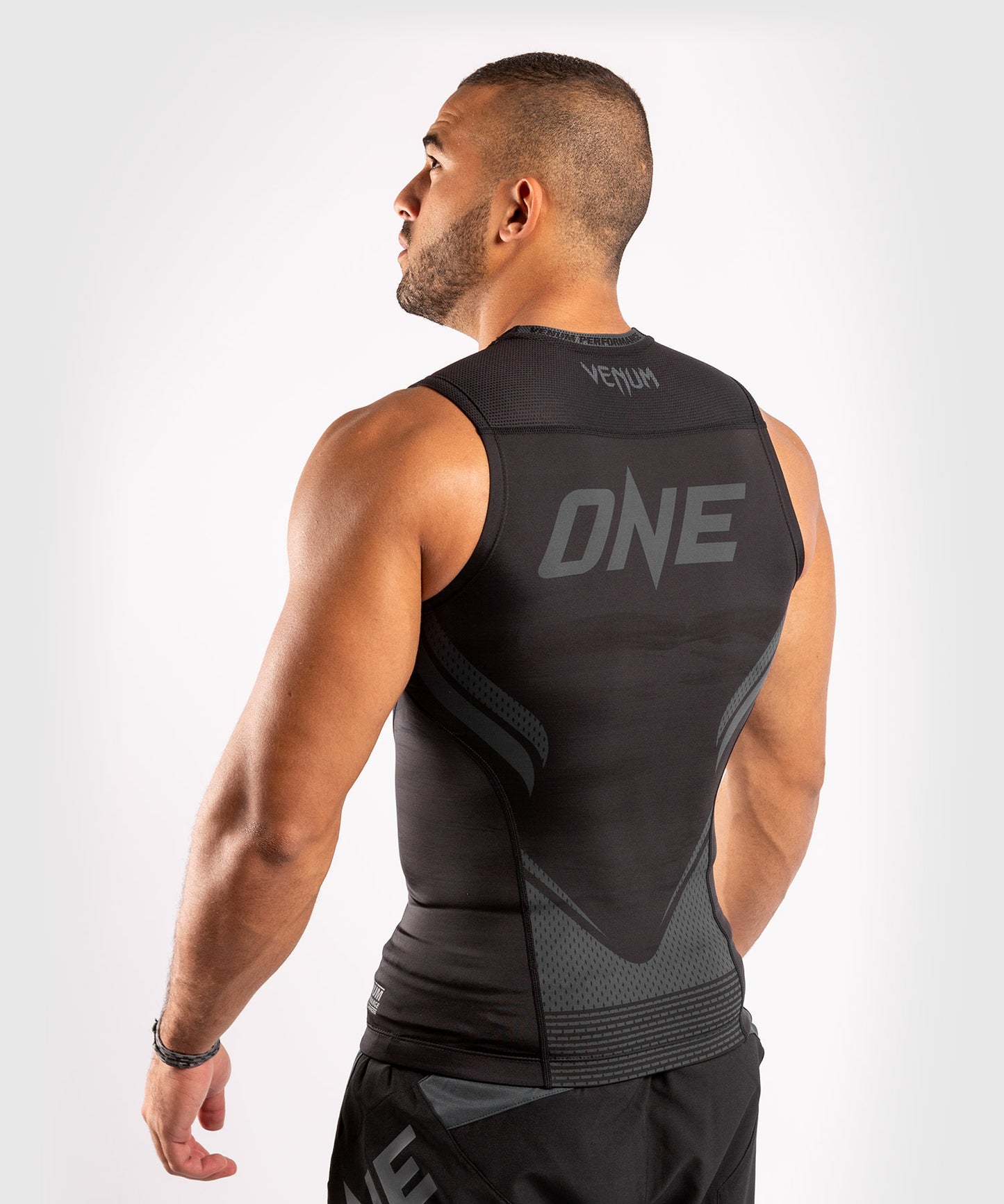 Venum ONE FC Impact Rashguard - sleeveless - Black/Black