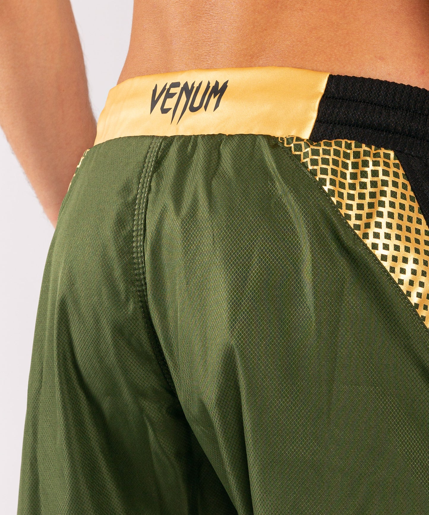 Venum x ONE FC Fightshorts - Khaki/Gold