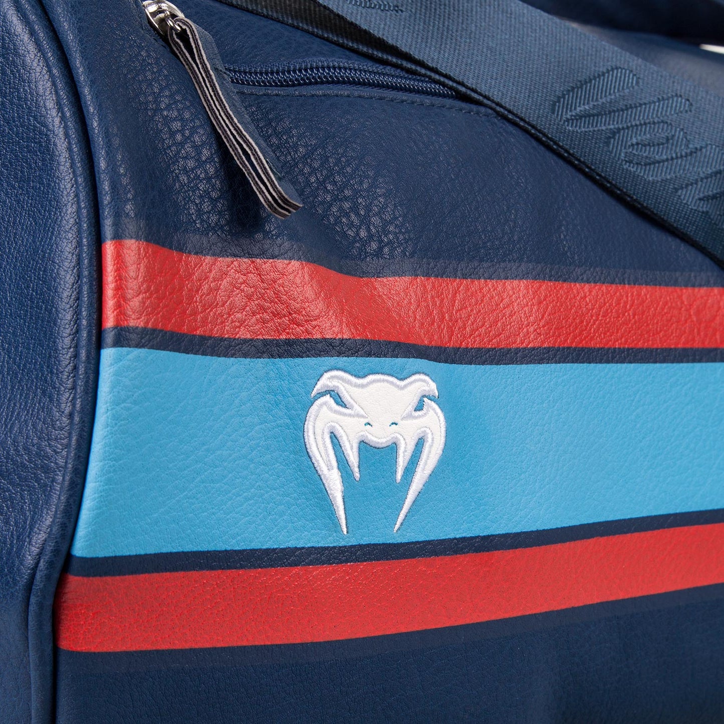 Venum Cutback Sport Bag - Dark blue/Red