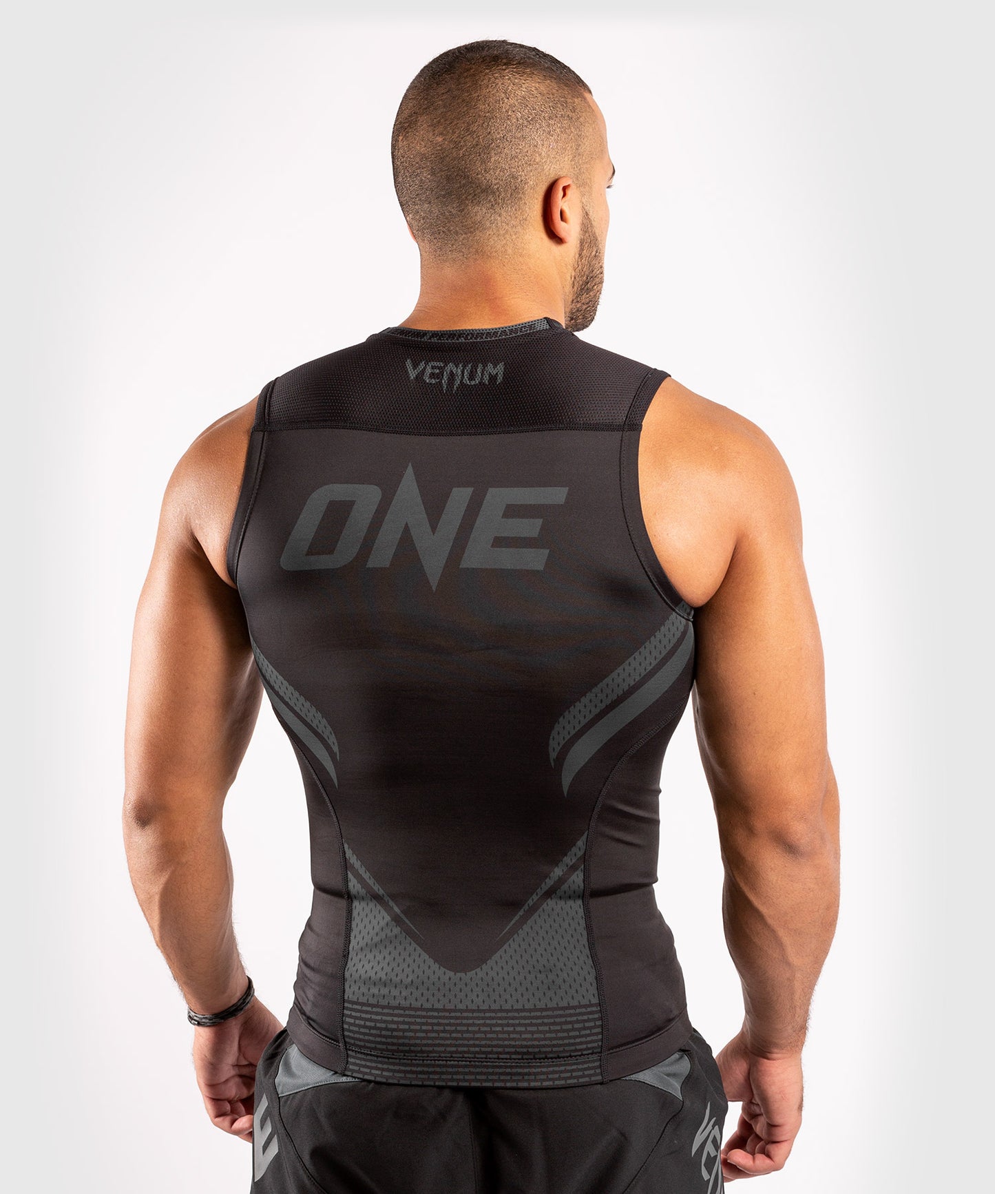 Venum ONE FC Impact Rashguard - sleeveless - Black/Black