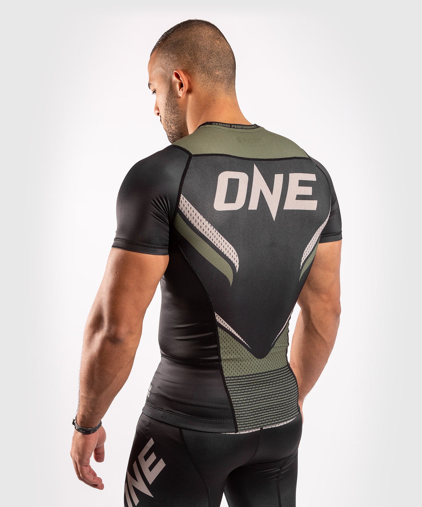 Venum ONE FC Impact Rashguard - short sleeves - Black/Khaki