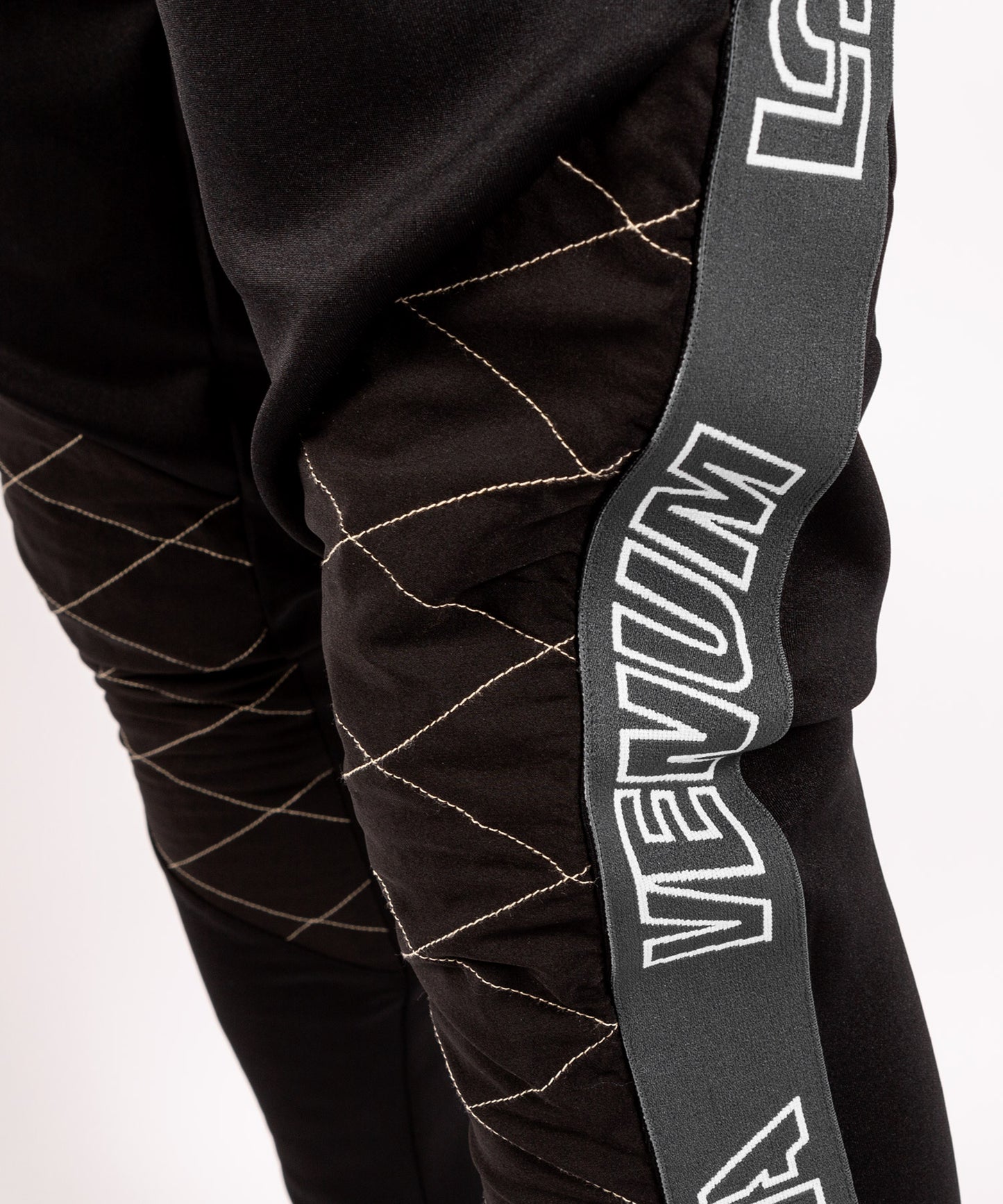 Venum Arrow Loma Signature Collection Joggers  - Black/White