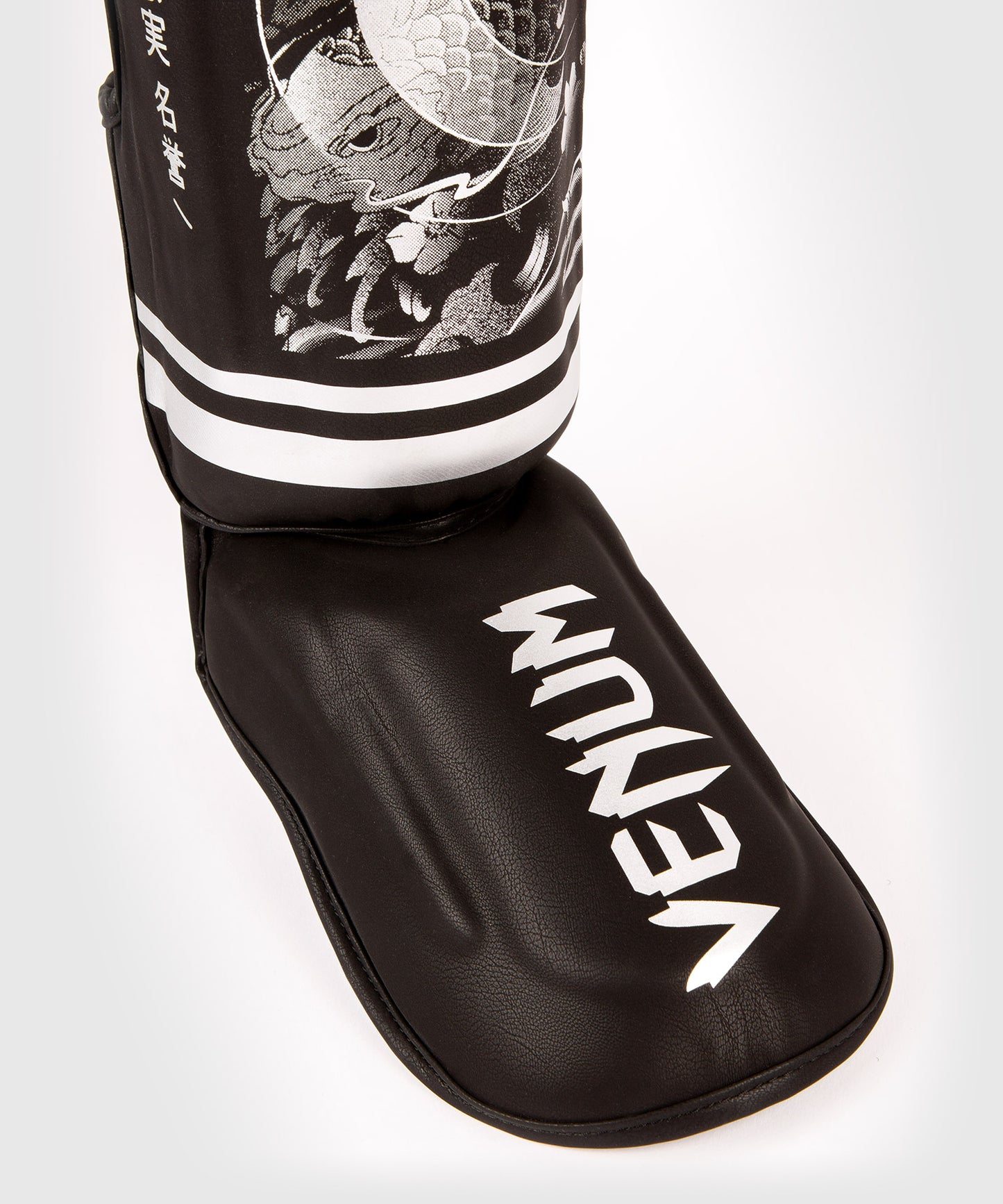 Venum YKZ21 Shin Guards – Black/Silver